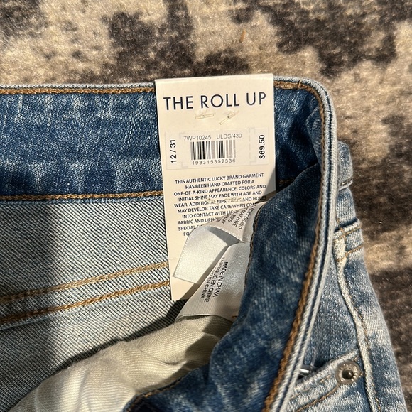 Lucky Brand Jean Shorts Womans - Picture 2 of 4